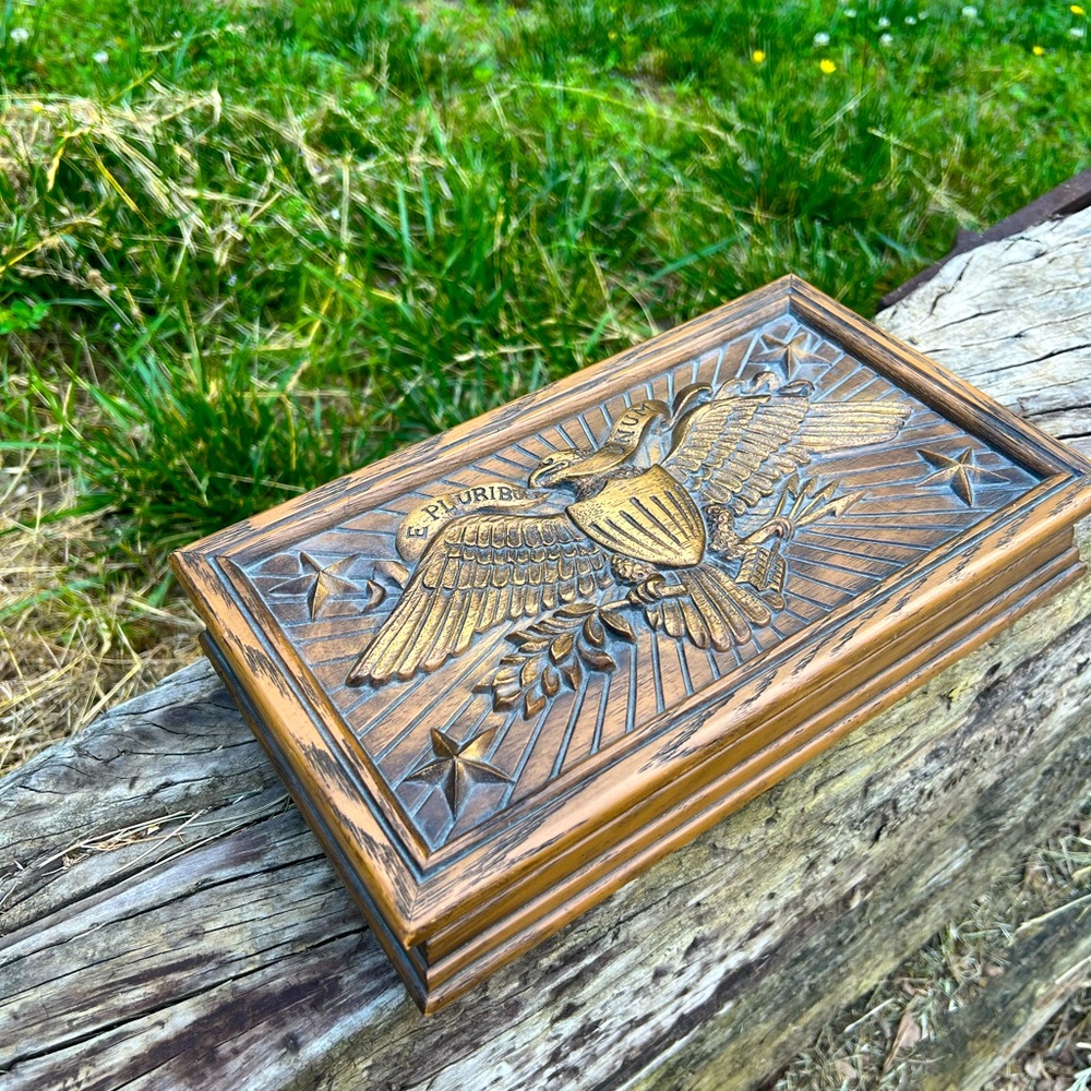 Vintage Avon men’s vanity box